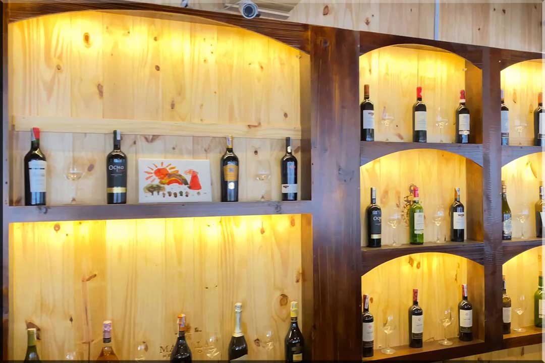 Hầm rượu nhà hàng 239 Riversid