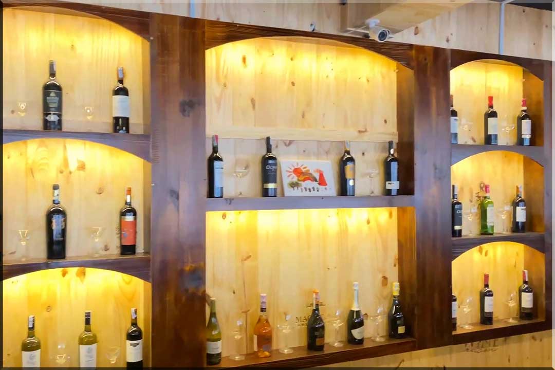 Hầm rượu nhà hàng 239 Riversid