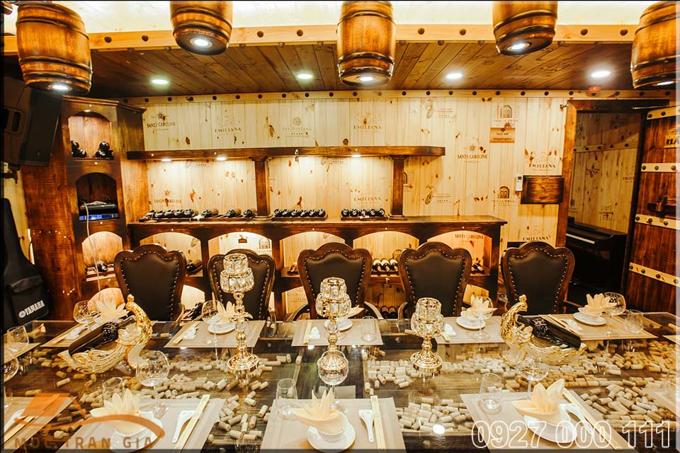 Nhà hàng hầm rượu Cheer House