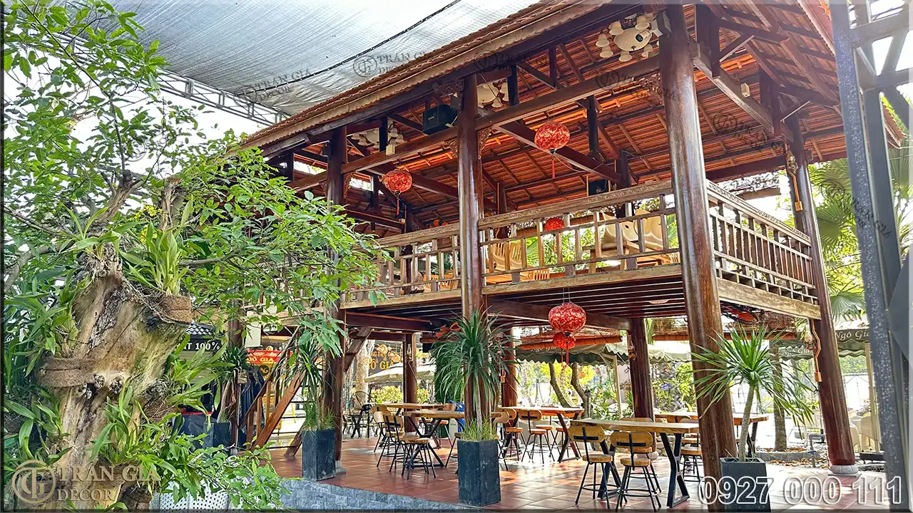 Sân vườn nhà hàng Ngô Gia